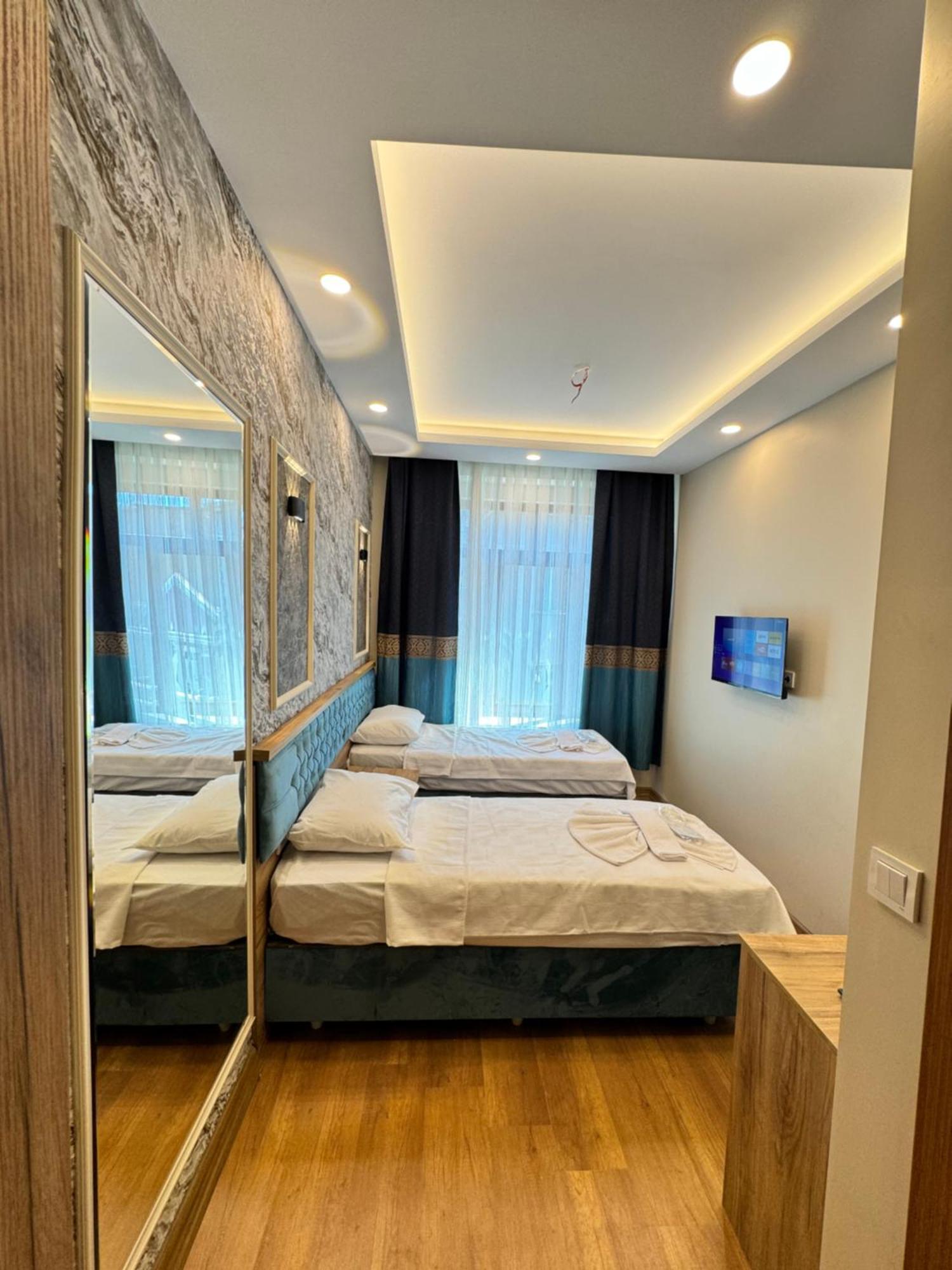 Riverside Hotel Istanbul Bagian luar foto