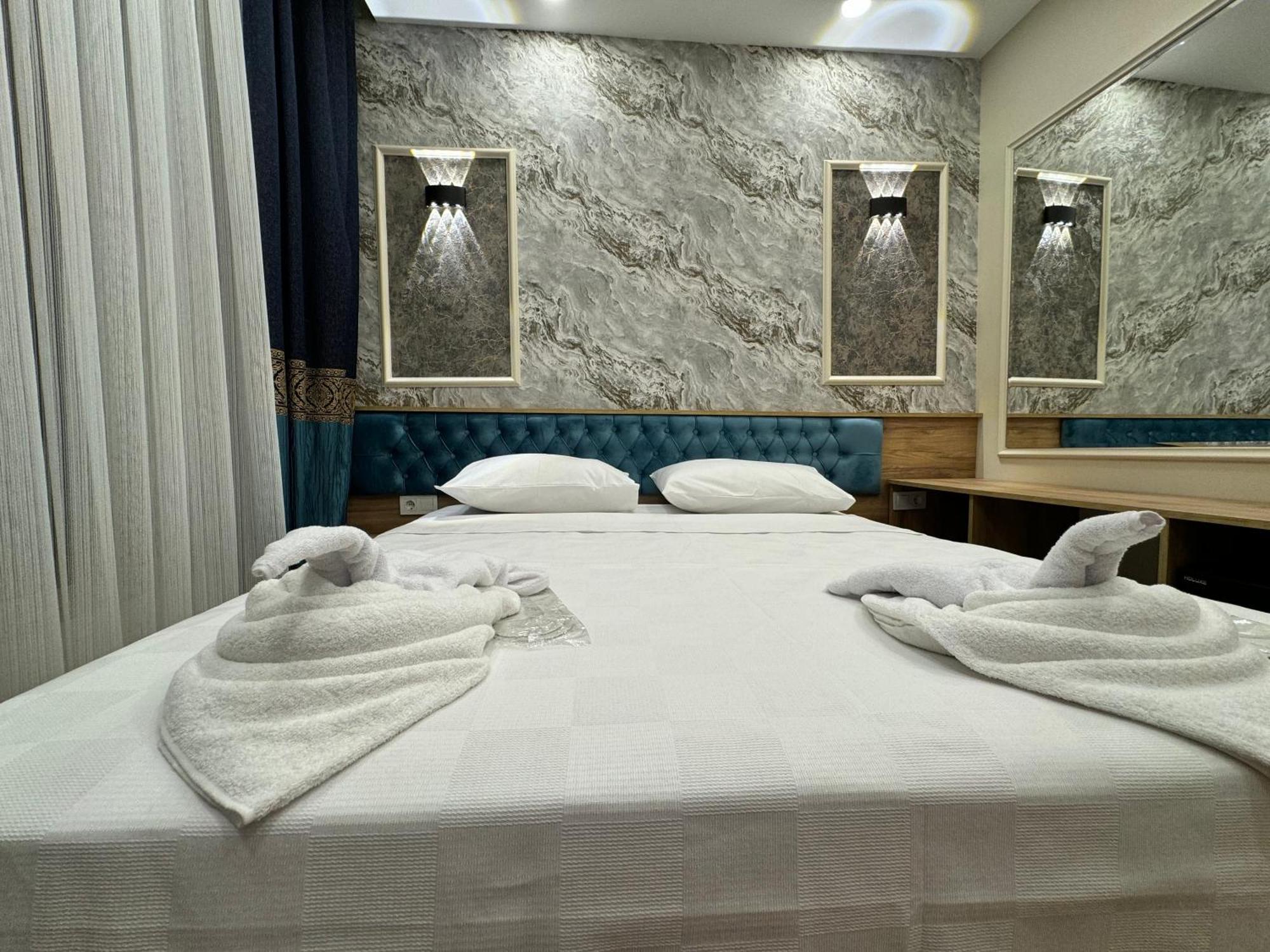 Riverside Hotel Istanbul Bagian luar foto