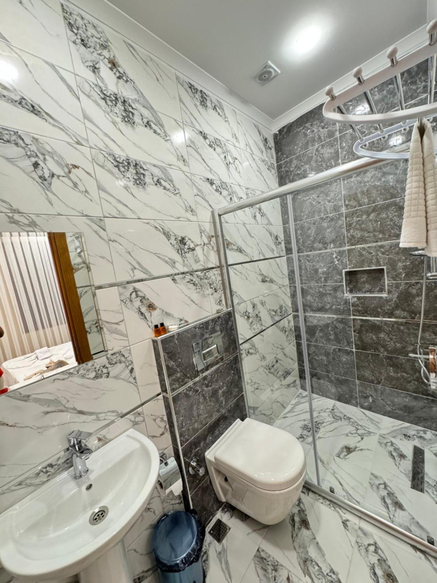 Riverside Hotel Istanbul Bagian luar foto