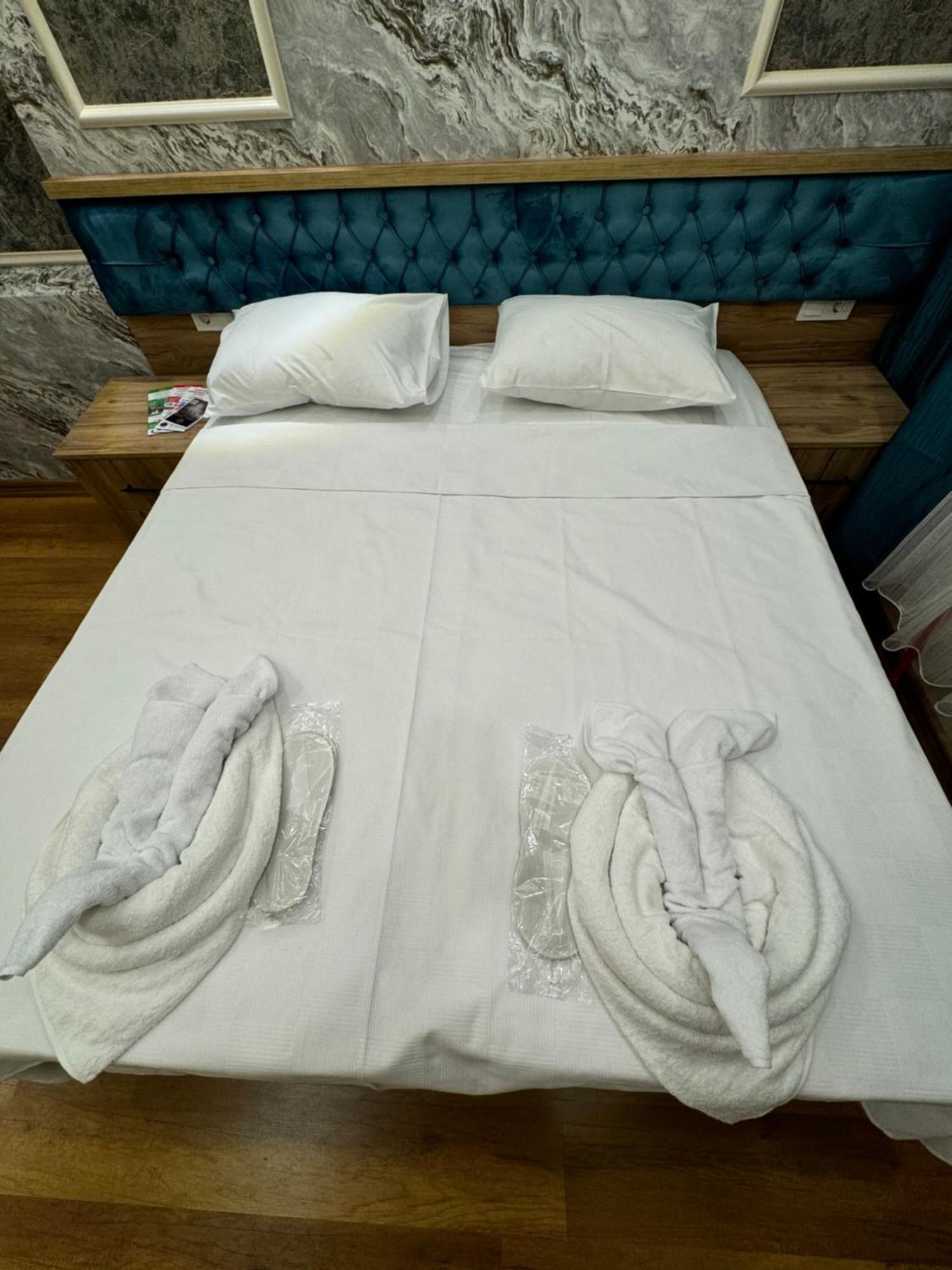Riverside Hotel Istanbul Bagian luar foto