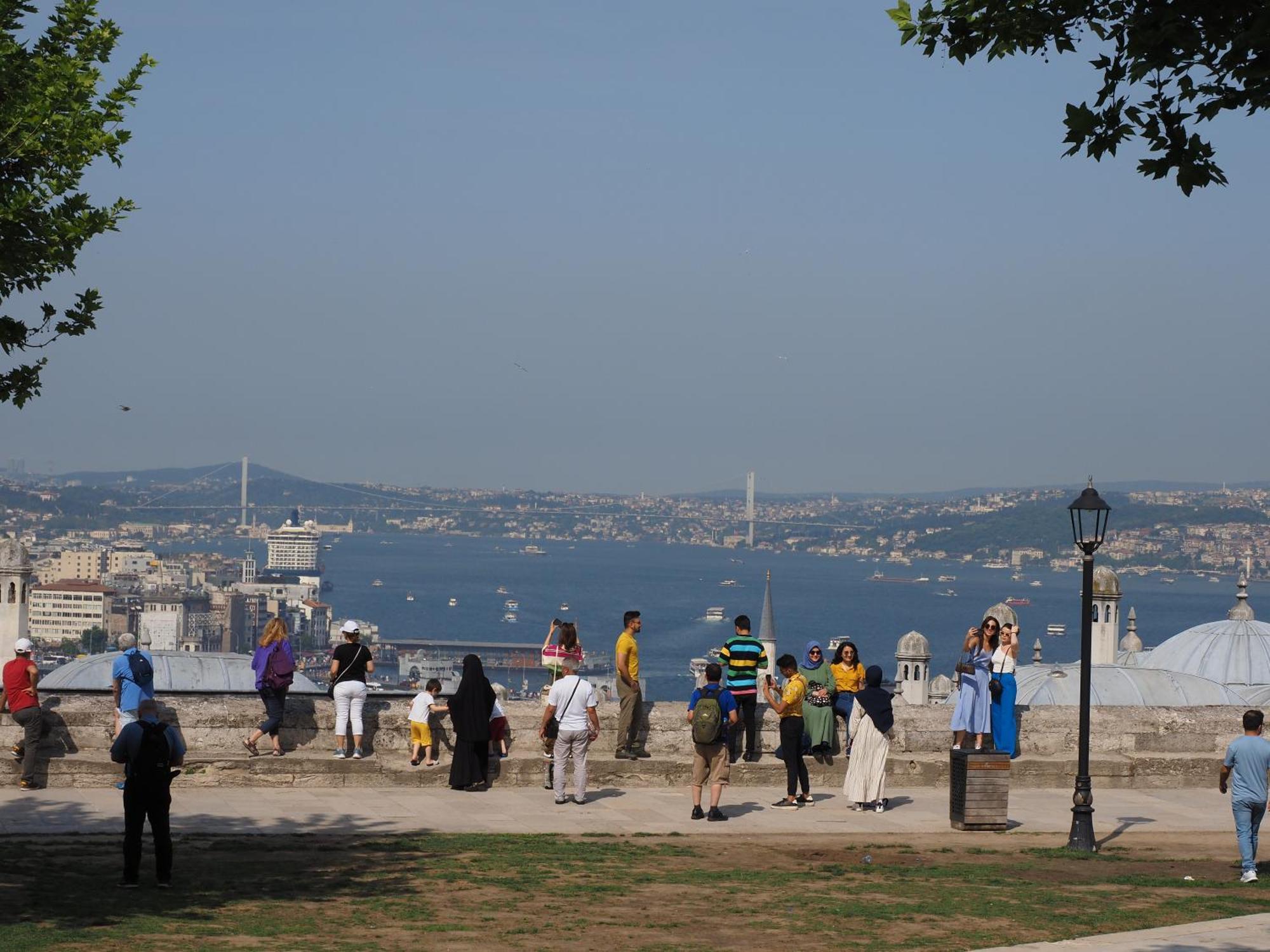 Riverside Hotel Istanbul Bagian luar foto